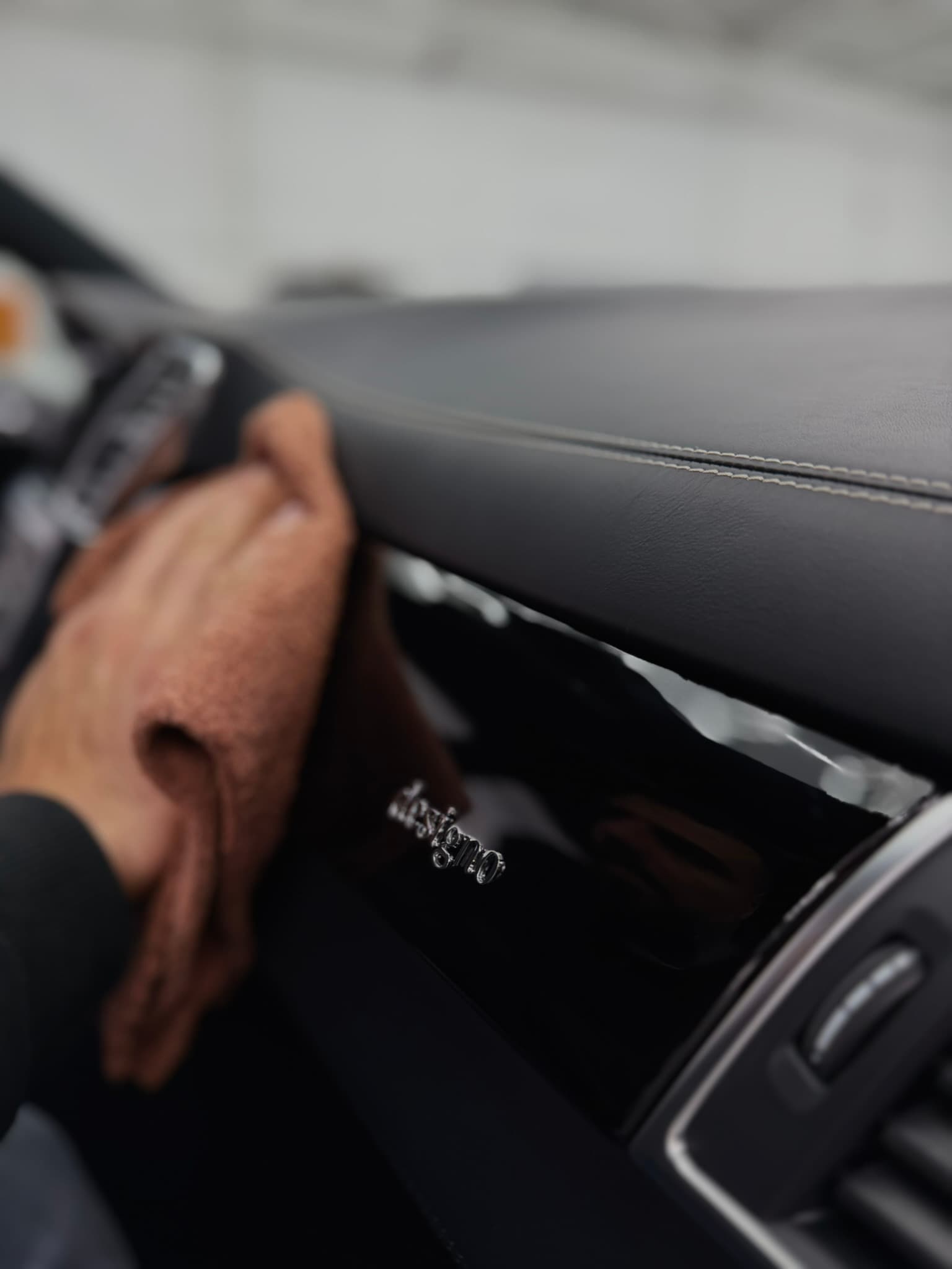 Aufbereitung Designo Leder